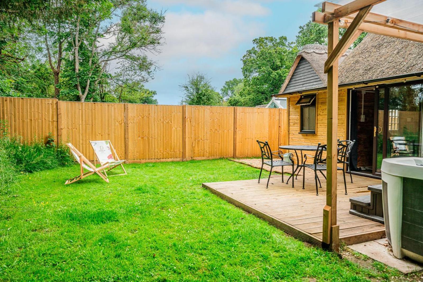 Cozy Cottage With Hot Tub! كادنام المظهر الخارجي الصورة